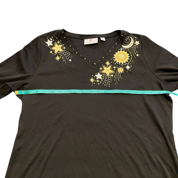 Quacker Factory Women’s Top M Black Celestial V-Neck Long Sleeve Stars Moon - Picture 6 of 10